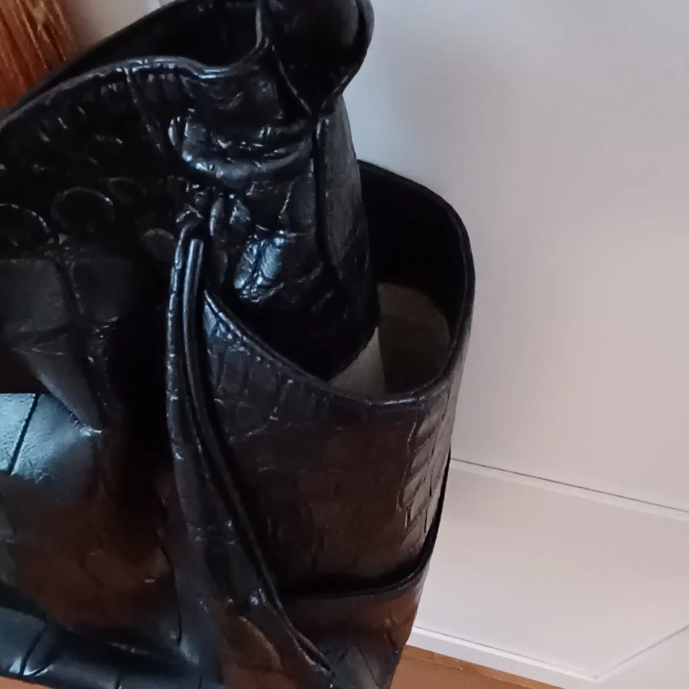 Barfield Collection bag - Picture 4 of 11